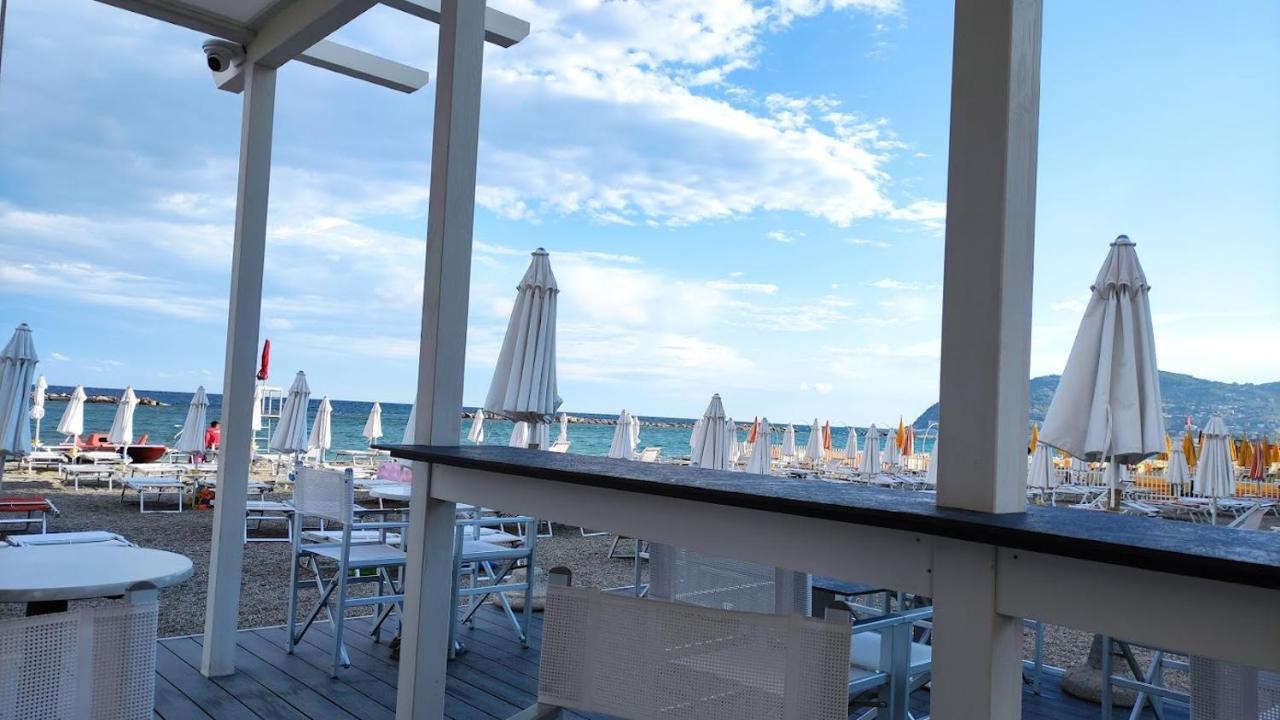 Hotel Fortuna San Bartolomeo Al Mare Exteriör bild